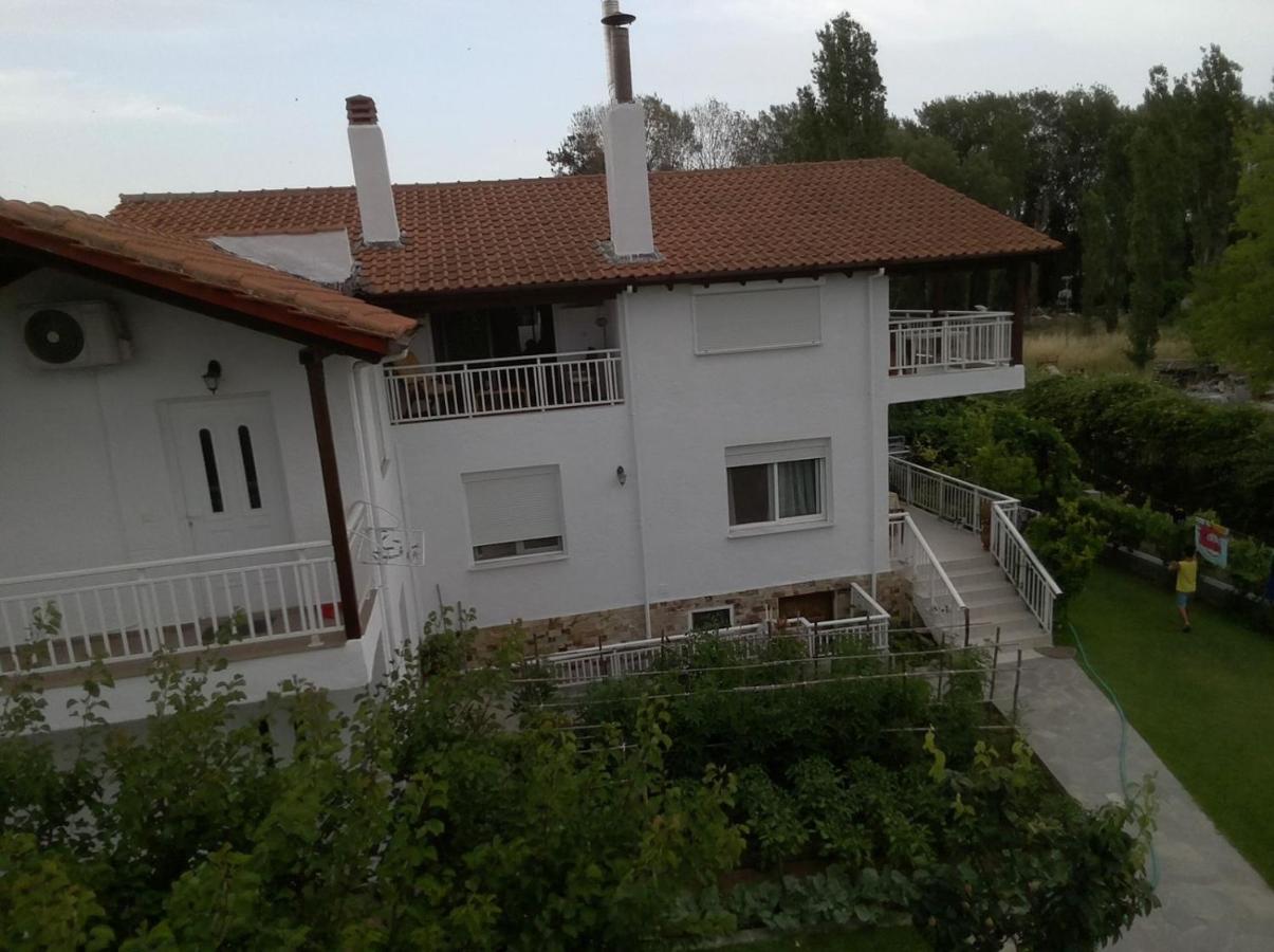 Katerina Rooms Nea Kallikrateia Exterior photo