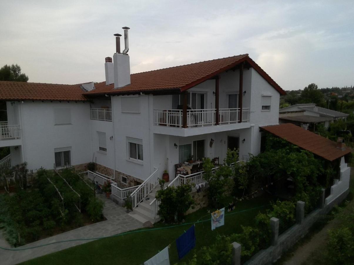 Katerina Rooms Nea Kallikrateia Exterior photo