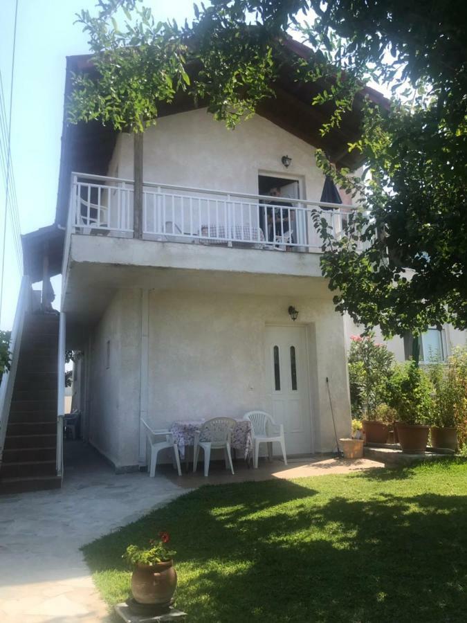 Katerina Rooms Nea Kallikrateia Exterior photo